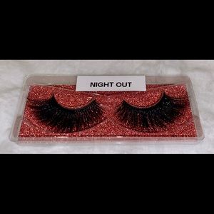 The “Night Out” lash set
